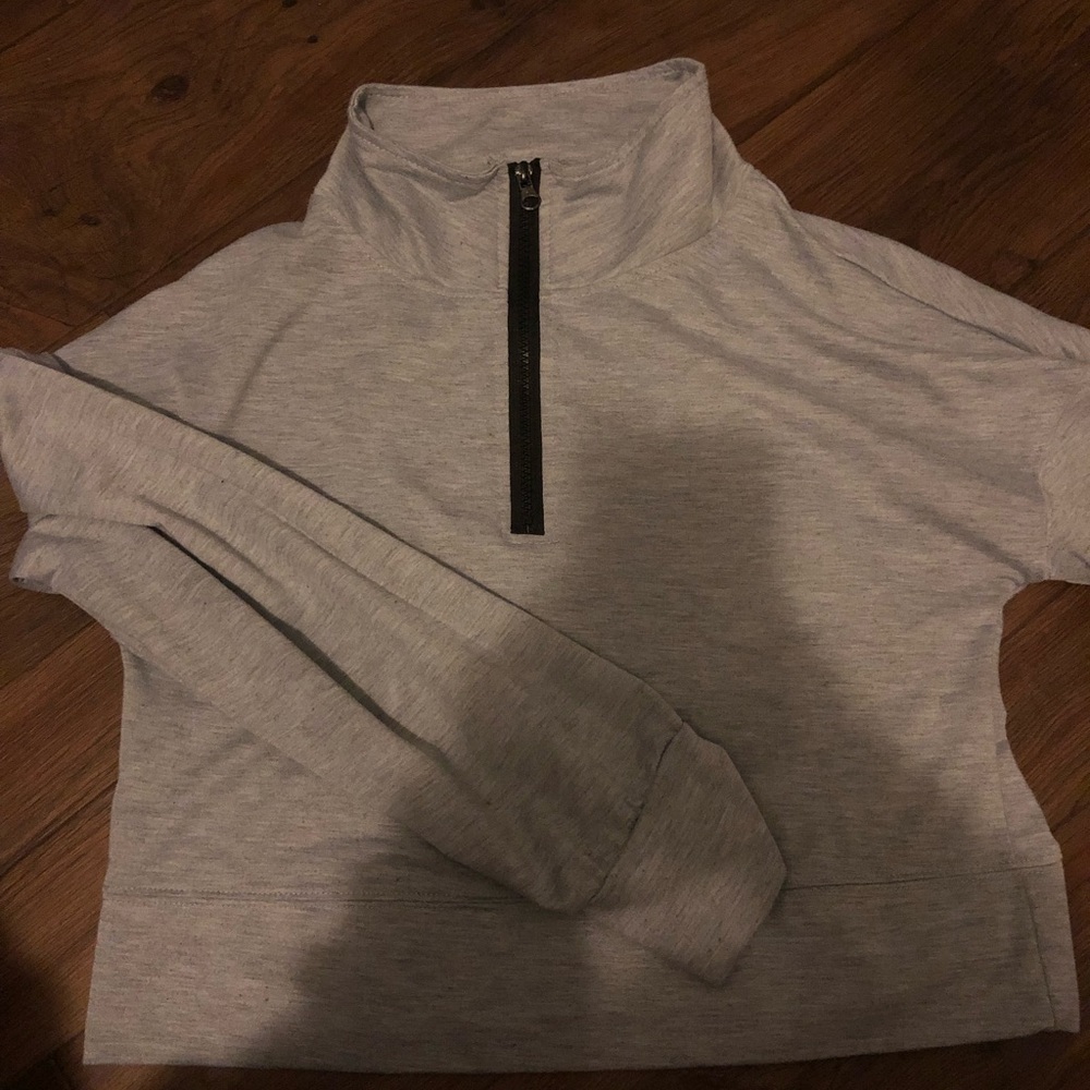 Grey sport sweatshirt
